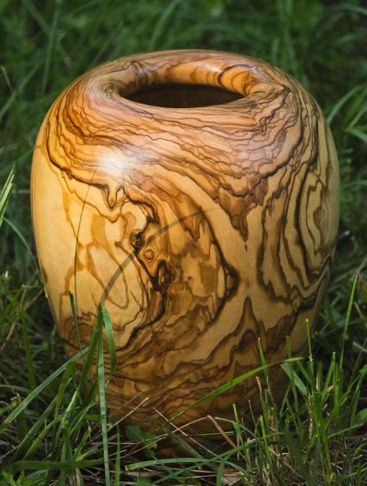 Details d'un saladier en bois d'olivier - Dubosq et Fils